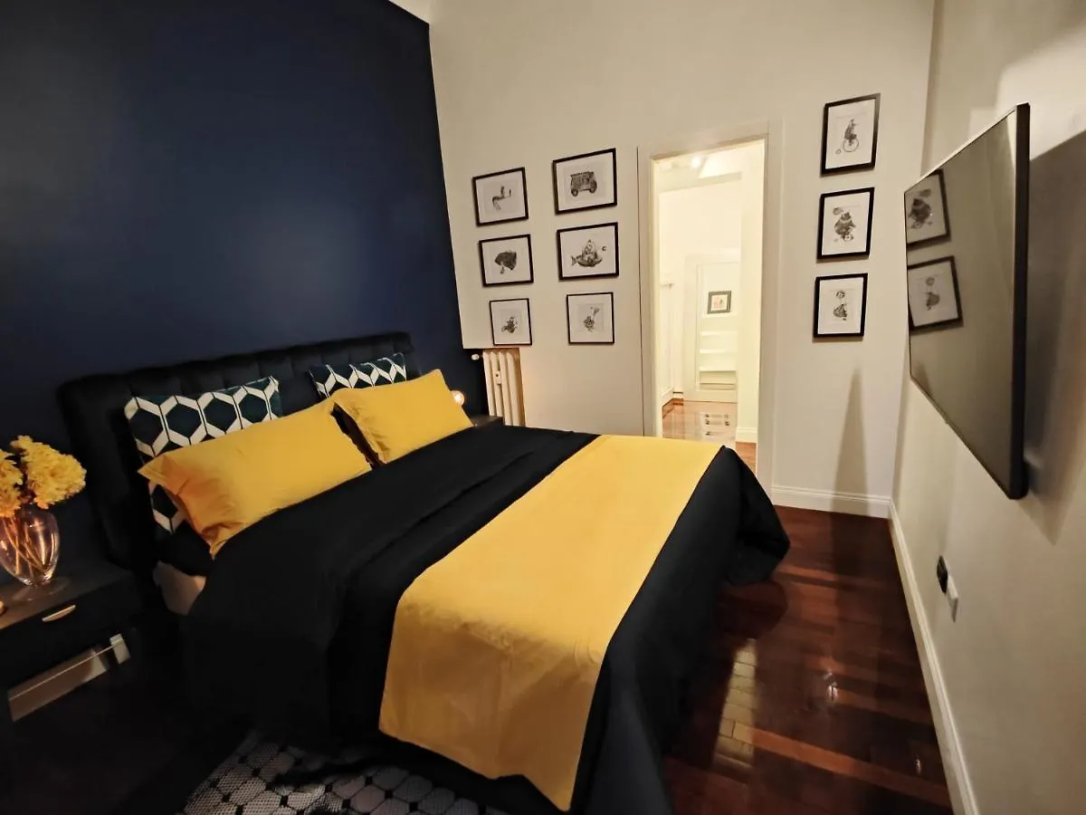 Designed Pop Apartment 2 Bedrooms, 2 Baths In Milan Center - Wifi, Ac, Steps From Subway M1 And M2, Central Station And Airport Connected Italy