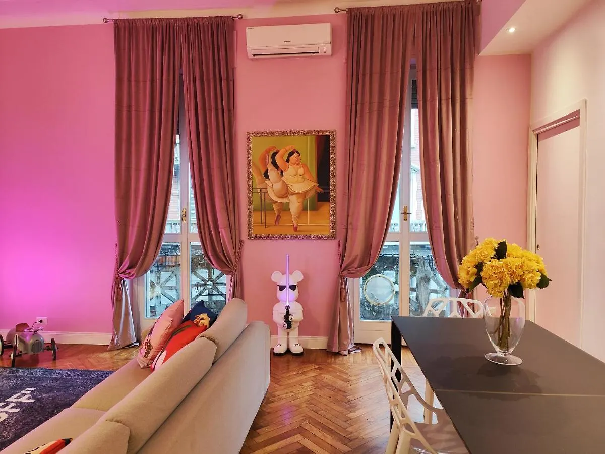 Designed Pop Apartment 2 Bedrooms, 2 Baths In Milan Center - Wifi, Ac, Steps From Subway M1 And M2, Central Station And Airport Connected